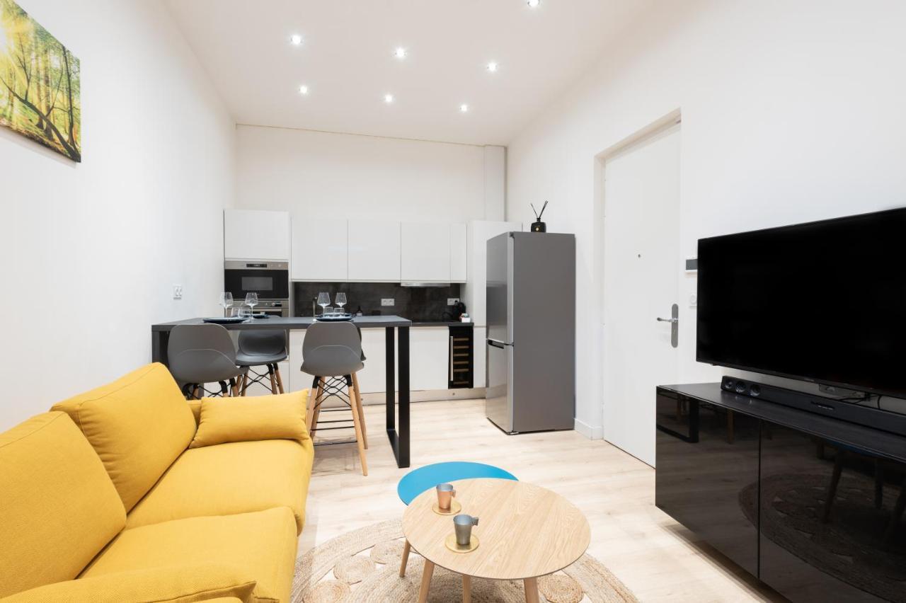 Le Notre Dame - Petit Cocon Dans Lyon 6Eme Apartment Bagian luar foto